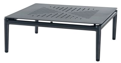 Quadratischer, lava-grauer Cane-Line Outdoor Couchtisch mit modernem Design und filigranen Ausschnitten.
